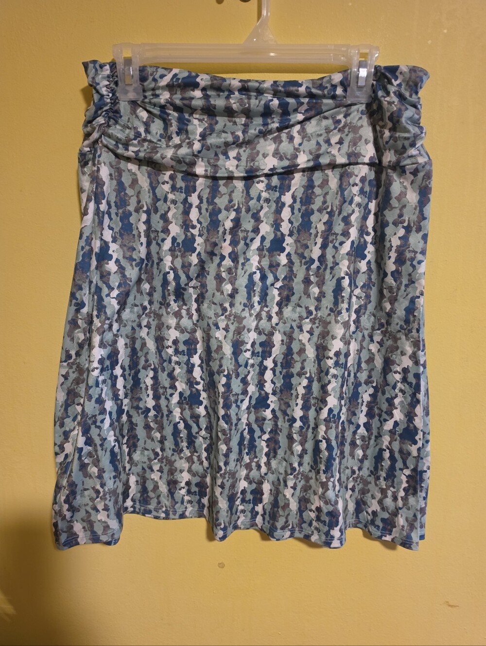 NWT North Face Outfitters Women's Sz Medium A-Line Comfy Skirt Green White Print